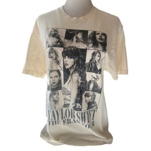 Taylor Swift The Eras Tour Official Merch Short Sleeve T Shirt Beige Small